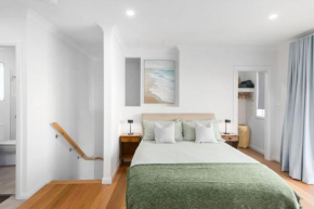 Rockpool Escape - A Coastal Refresh near the Marina